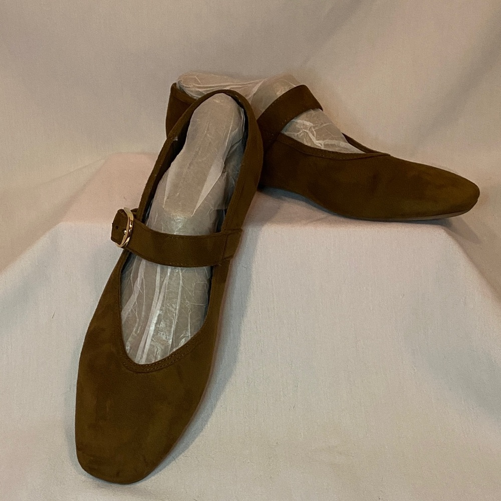 Old Navy Tan Mary Jane Flats